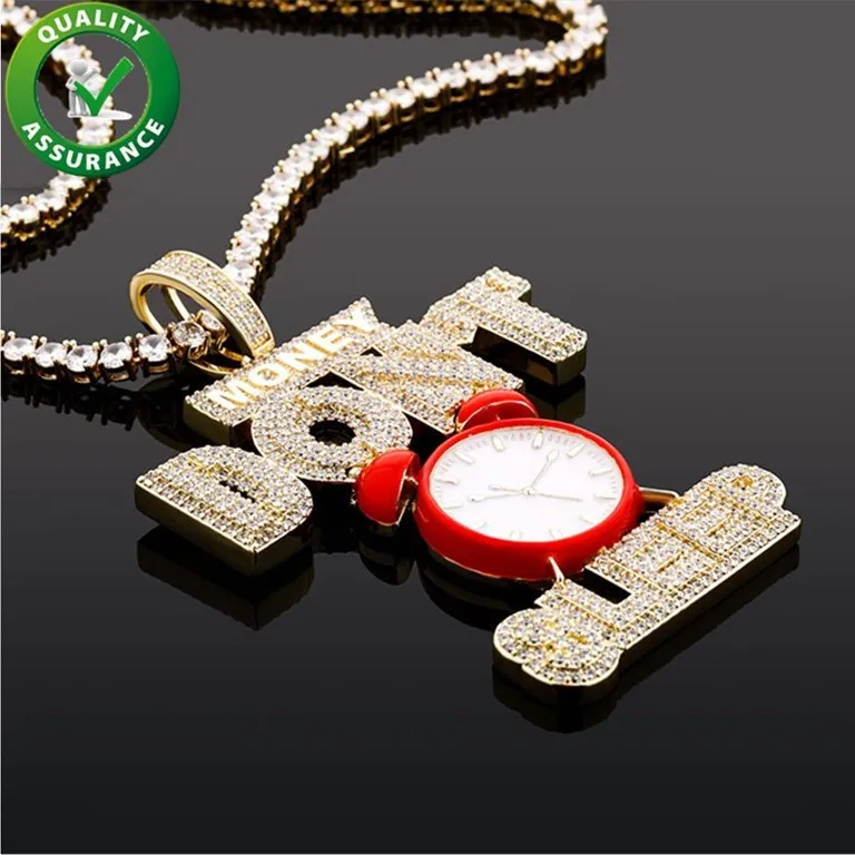 Collana di design Gioielli da uomo Ciondolo ghiacciato Hip Hop Catena da tennis in oro di lusso Pendenti con diamanti SOLDI NON DORMIRE Accessori sveglia