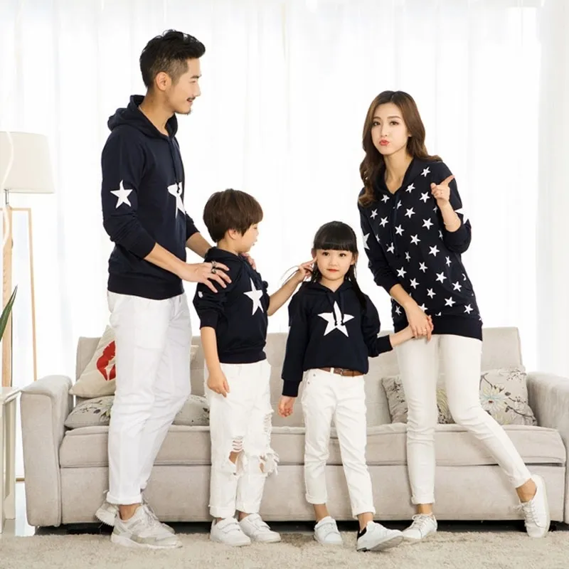 2 kleuren katoen afdrukken lange mouw vader moeder en zoon pullover trui matching moeder dochter kleding familie kleding LJ201111