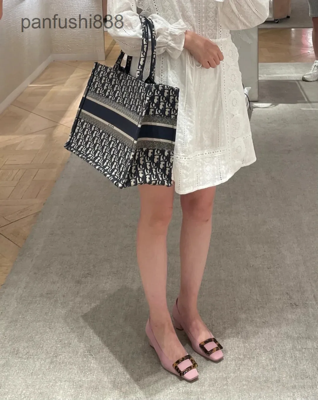 通信販売 ブランドdハンドバッグレディースd新しい大容量ショッピング古い花キャンバス文字3次元刺繍1つの肩の手トートバッグ 評判良い Kyc Industriasdao Com