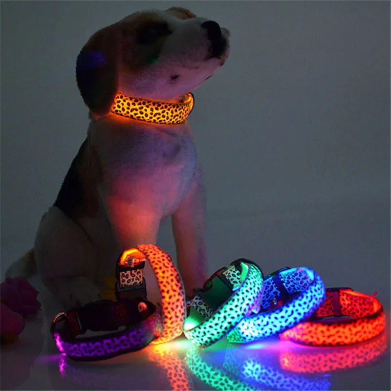 Ayarlanabilir LED Işık Glow Pet Yaka Leopar Naylon Pet Köpek Yaka Gece Güvenlik Işık Yanıp Sönen Kolye Parlayan Boyun Kemer