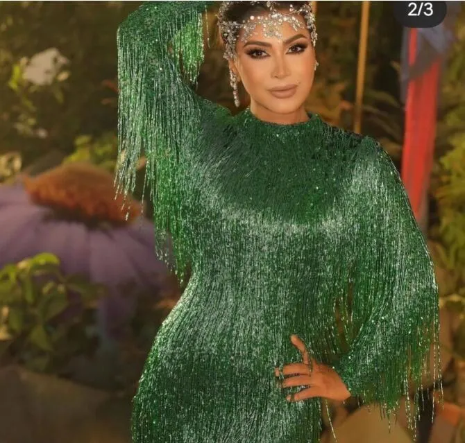 Sukienka wieczorowa kobiet Balqeesfathi Nawalelzoghbi Tassel zielony krótki mini długi rękaw Yousef Aljasmi złote koraliki A-line myriam taryfy Kim Kardashian Kylie Jenner