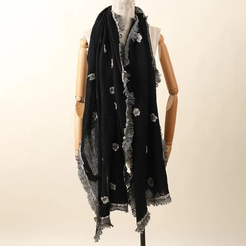 Scialle da tosatura in lana idrosolubile autunno inverno con nappe calde e morbide per Girl Lady Woman 73 * 210CM