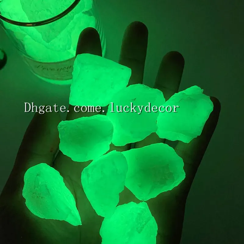 1000G Ruwe ruwe fluorescerende rotsen Glow in the Dark Magic Crystal Stone Green Blue Luminous Edelsteen Chunks voor Aquarium Tuin Decoraties