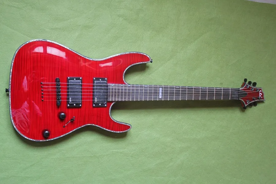 2022 Marca Classic Guitar Red Penetrating Body Design LTD H-351NT Chitarra elettrica a 24 tasti prodotta in Corea