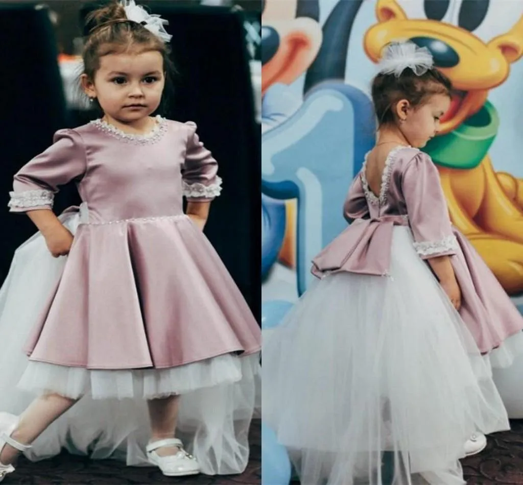 Princess Flower Girl Dresses 2021 New Applique Bow Ball 가운 레이스 레이스 러피드 첫 친교 드레스 RUCHED SATIN GIRLS PAGENT GOWN V87