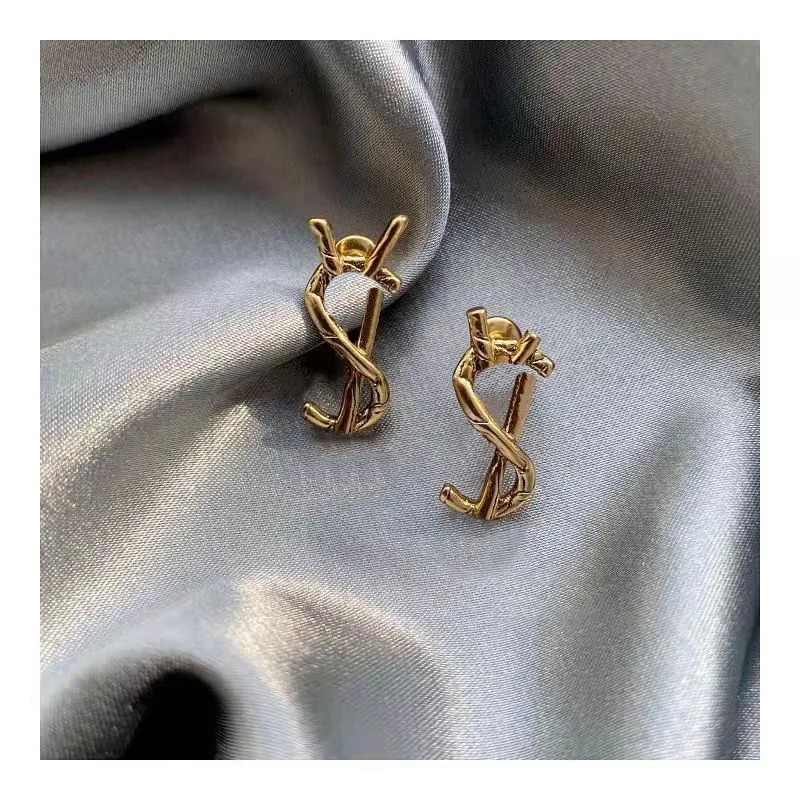 Pendientes de dise￱ador Estudio de moda de mujeres Luxury Jewelry Aloy 925 Fiesta de regalo de cumplea￱os con aguja de plata de alta calidad