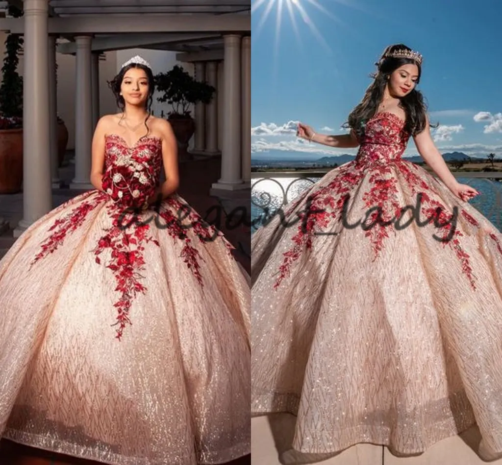 Graziosi abiti da quince in pizzo oro rosa e rosso 2023 Abiti da quinceanera con applicazioni di paillettes scintillanti con corsetto con lacci a cuore