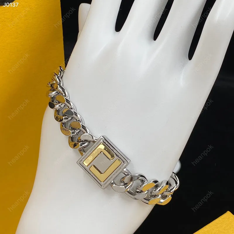 Herren Silber Armband Designer Schmuck Luxurys Buchstaben Armbänder Für Frauen Marke Kette Stahl Anhänger Liebe Armband Hohe Qualität 22012306R