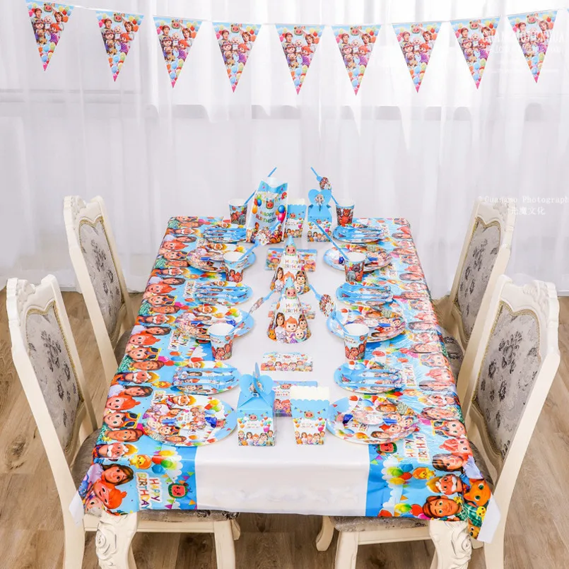 Cocomelon - Suministros para fiesta de cumpleaños con platos para tartas y  servilletas para 16 invitados : : Juguetes y Juegos