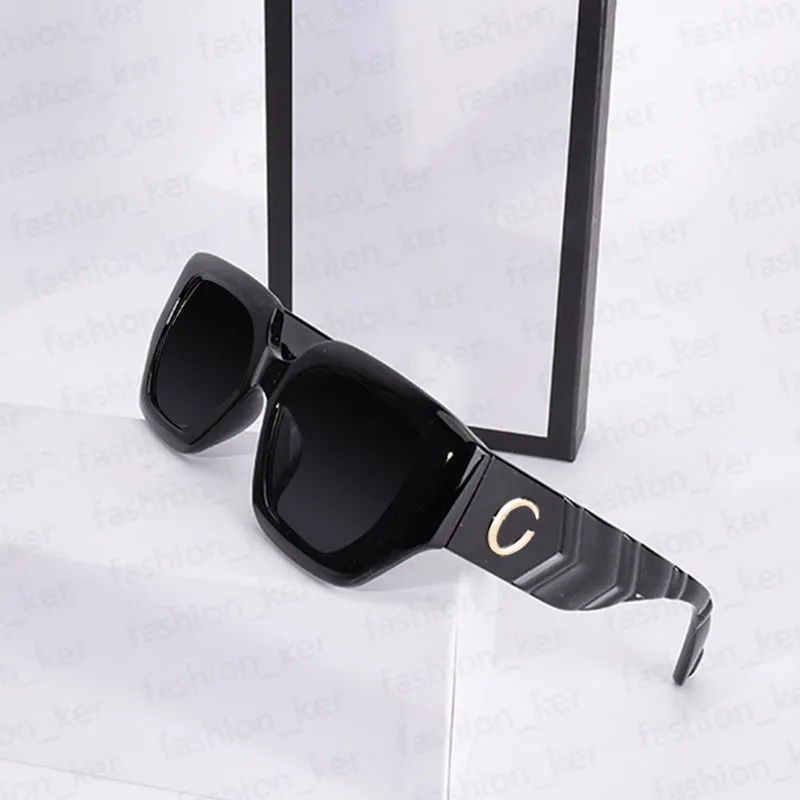 Gafas de sol de diseñador Gafas elegantes Artículo de moda para hombre Mujer 7 Color Opcional Buena calidad