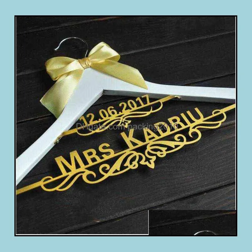 Personalized Wedding Hanger with Date Bridal Custom Name Dress Gift Bridesmaid With Bowknot 220115