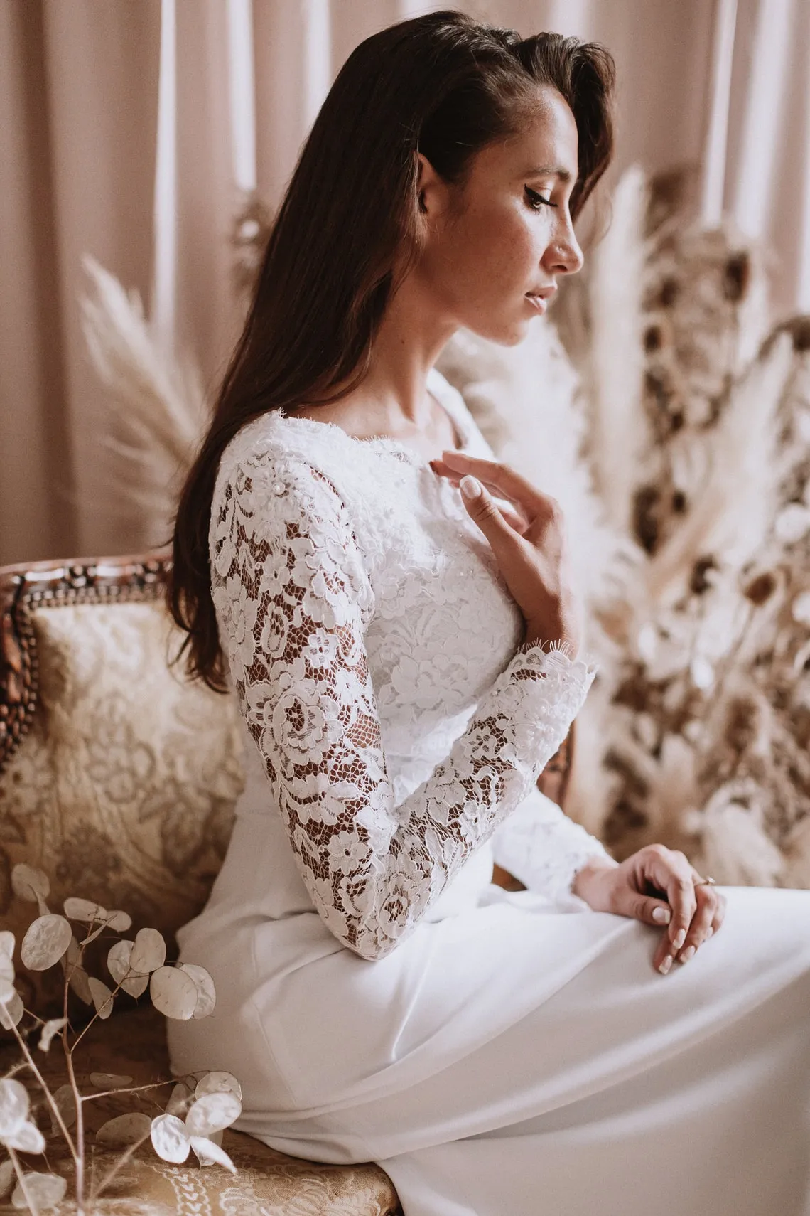 Romantic White Lace Long Sleeve Wedding Dresses with Long Sleeves, Jewel Neckline, and Floor-Length Hemline - Customizable for 2022 Brides