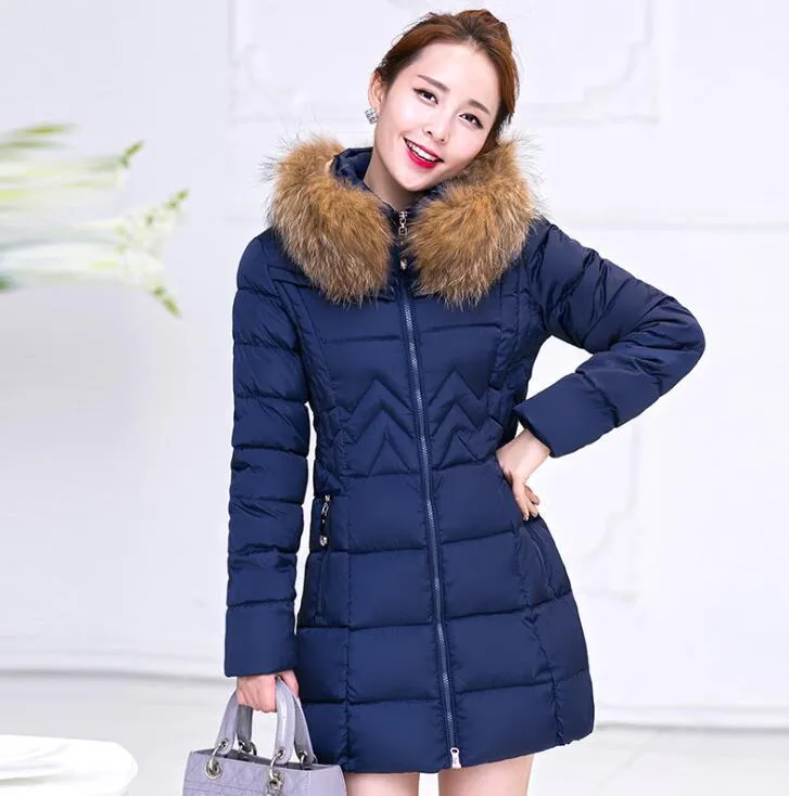 vestes et manteaux d'hiver pour femmes Parkas pour femmes 4 couleurs vestes ouatées vêtements d'extérieur chauds avec une capuche grand col en fausse fourrure1