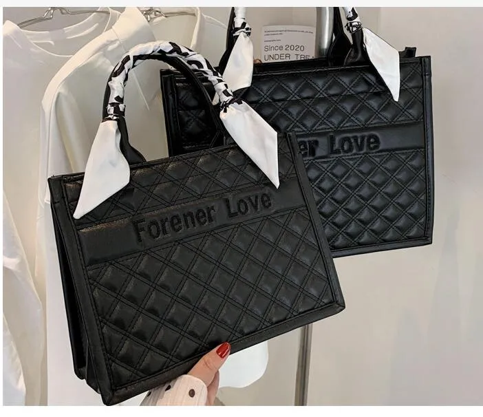 2024 Large Canvas Quilted Tote Bag for Women - Single Shoulder, Multicolor, PU Leather, Letter Pattern, Zipper & Hasp Closure 2024 Large Canvas Quilted Tote Bag for Women - Single Shoulder, Multicolor, PU Leather, Letter Pattern, Zipper & Hasp Closure