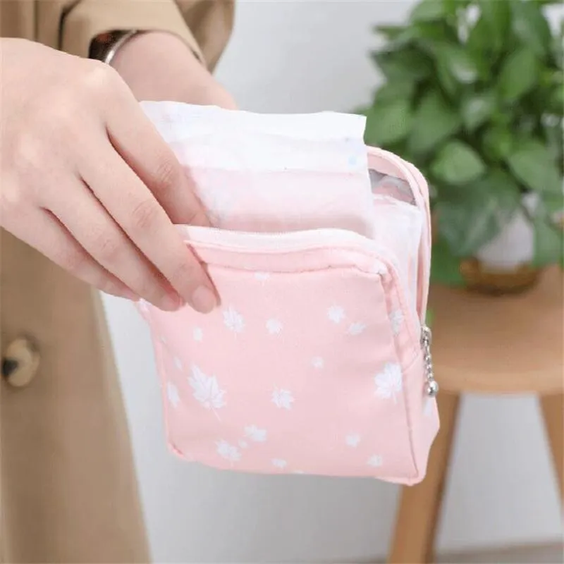 VALICLUD Travel Toiletry Bag Sanitary Napkin Bag Button Pouch: Portable  Sanitary Pad Organizer Pad Pouch Holder Napkin Bag Earphone Pouch Coin Purse  Black Tote Insert Organizer