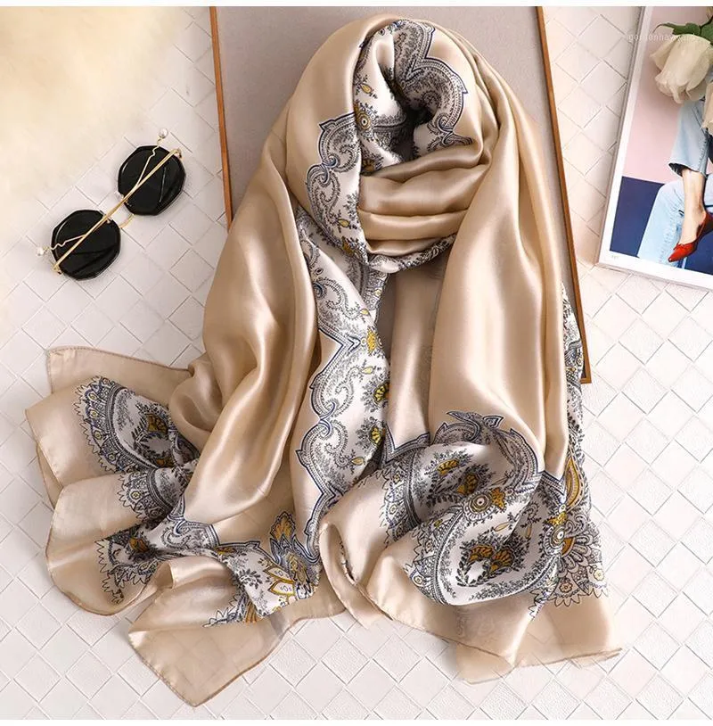 Luxury Silk Scarf Women Vintage Paisley Print Femme Muslim Turkish Hijab Evening Dresses Silk Head Scarf Shawl Foulard1