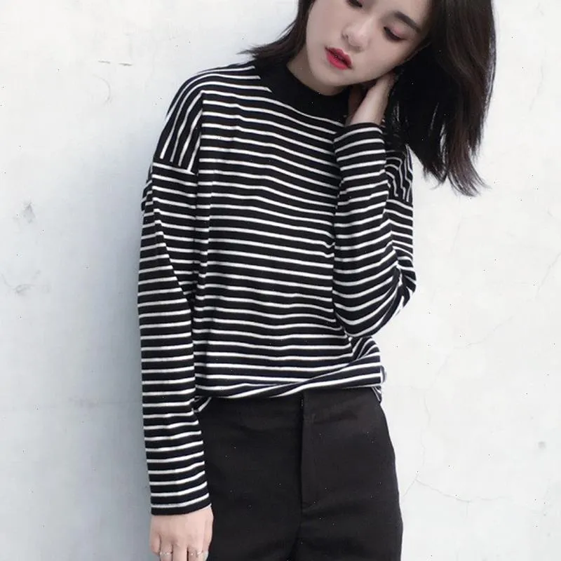 Autumn Women T Shirt Fashion Clothing Lady O Neck T-shirt Causal Black White Strip Long Sleeve Top For Female