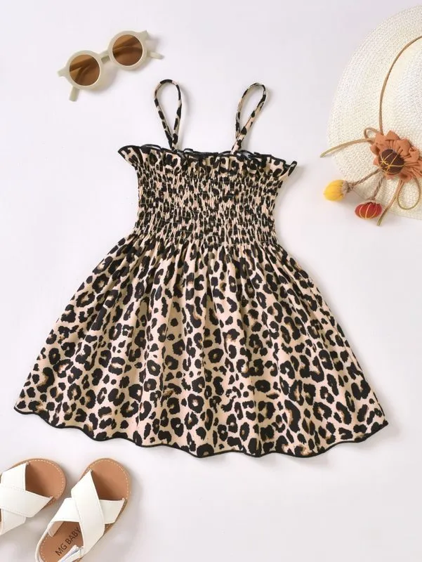 Vestido de tirantes fruncido con volantes y estampado de leopardo para niñas pequeñas SHE