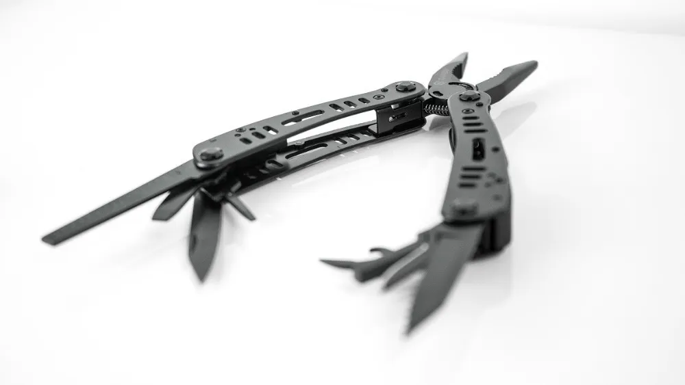 G103 plier 4