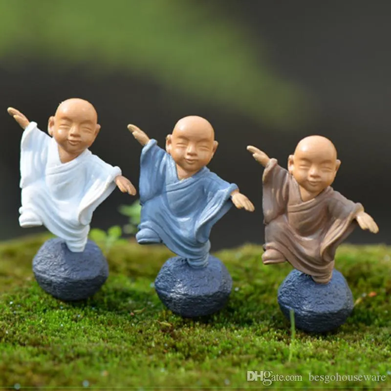 Kung Fu Cartoon Monk Figurines Mini Monk Ornaments Terrarium Decoration Moss Succulent Micro Landscape Resin Monk Crafts Kids Toy BH2351 ZX