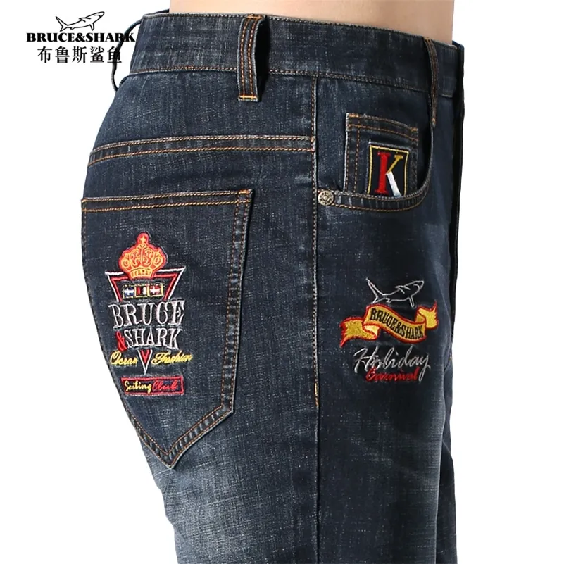 Novo verão homens jeans fina algodão perna reta homens casuais denim calças clássicas cowboys jovens homens jeans estiramento moda casual 201111