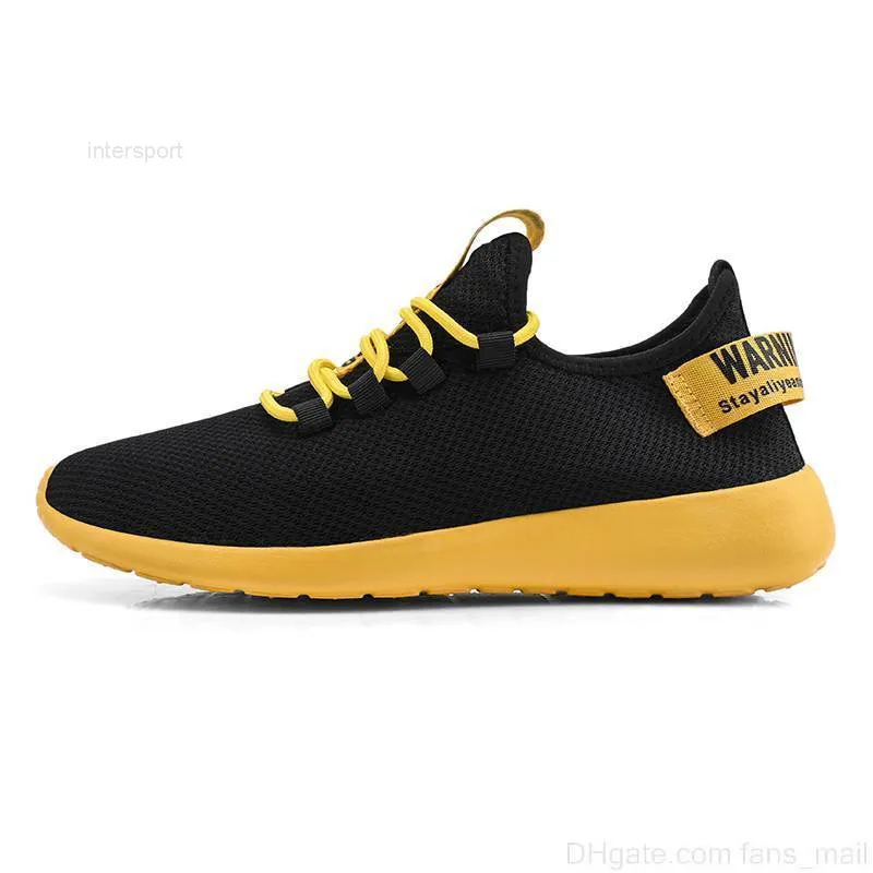 Sports sans marque en plein air 2021 hommes chaussures de course voyage loisirs léger respirant à l'intérieur fitness hommes jogging taille de marche 39-45