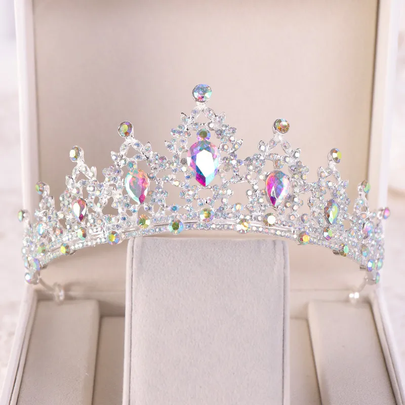 Bridal Crown Three-piece Headwear Atmosphere Super Fair Princess Wedding Birthday Crystal Necklace Accessories
