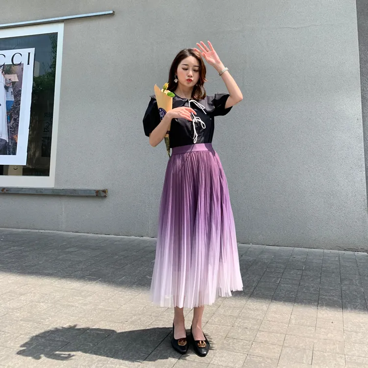 Green pleated skirt clearance yarn