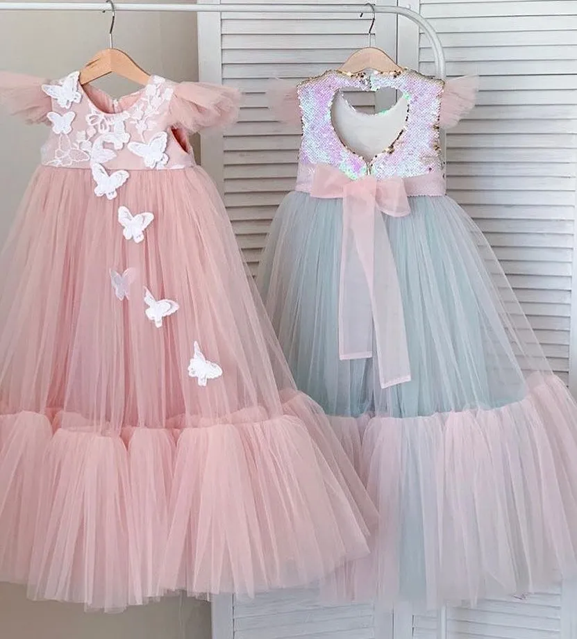 Blush Tulle Flower Girl Dresses 2022 A-Line Butterfly Spädbarn Kids Pageant Gowns Robe de Demoiselle Kids Princess Födelsedagsfest
