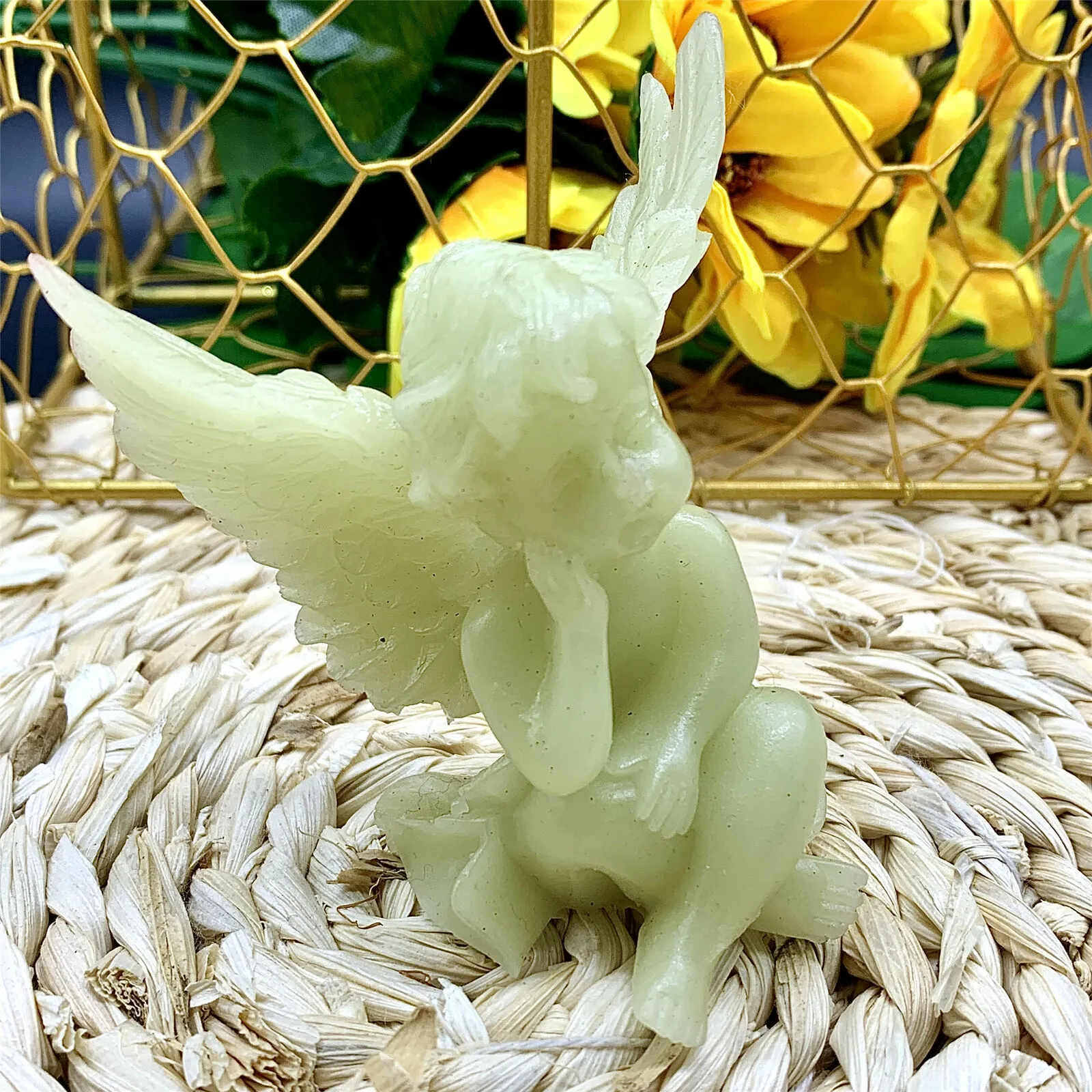 Figurine élaborée à la main Chartreuse Smiley Angel Jade Statue