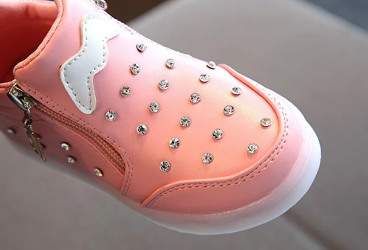 Luminous Pink Princess Toddler Sneakers For Girls Size 21 30 With Glowing  Lights LJ201202 From Cong05, $13.7