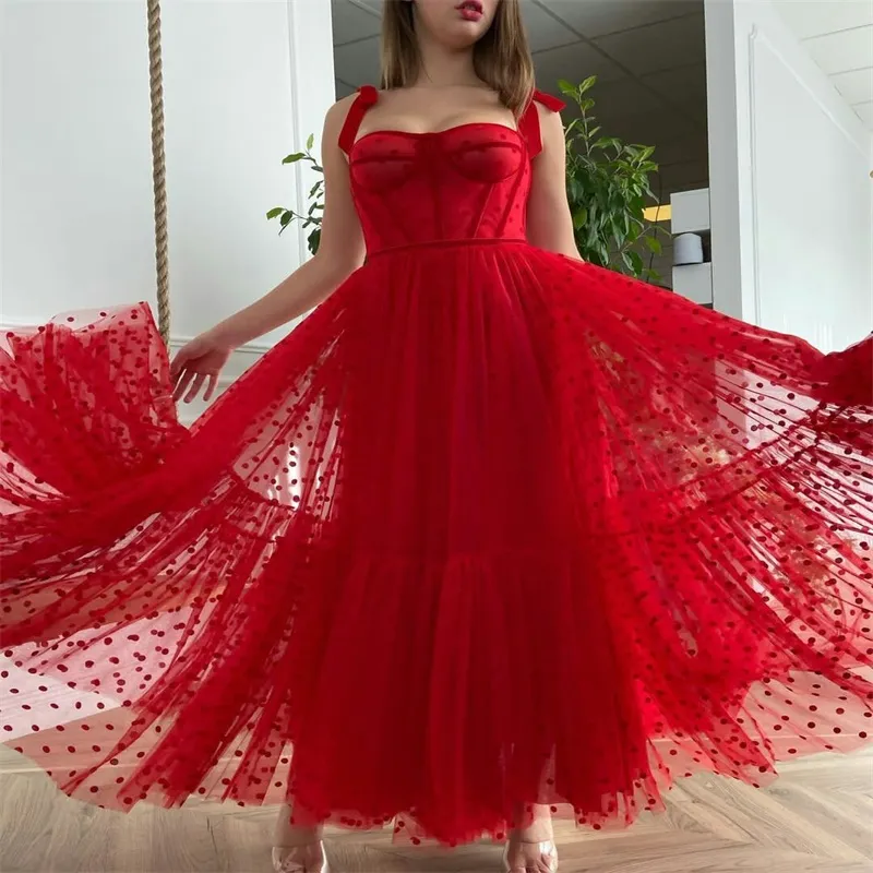 Audrey Hepburn Vintage Prom Vestidos Red Dot A Linha Vestidos Spaghetti Strap Ruched Tulle Pageant Vestido Custom Made Trem da varredura