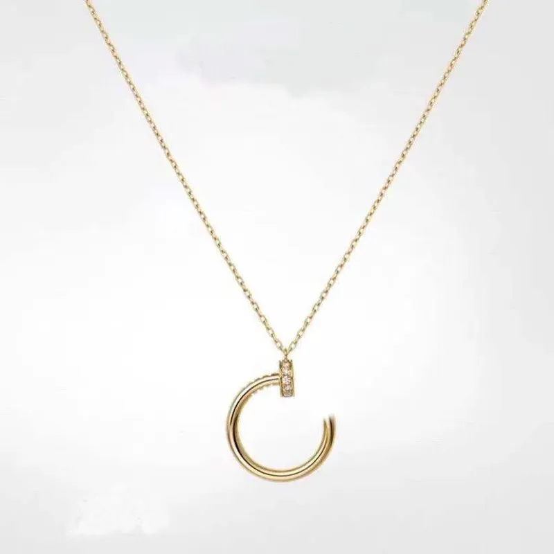 Nouveau style diamant or argent pendentif collier pour hommes et femmes créateur de mode design en acier inoxydable bijoux à ongles2686015