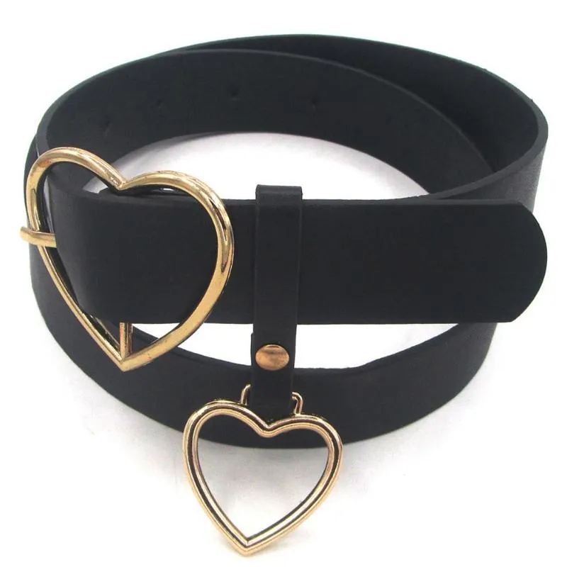 Cinturones negros Diseño de hebilla de corazón clásico Nueva moda Mujeres Faux Leather Heart Accesorio Cinturón ajustable Cintura para niñas