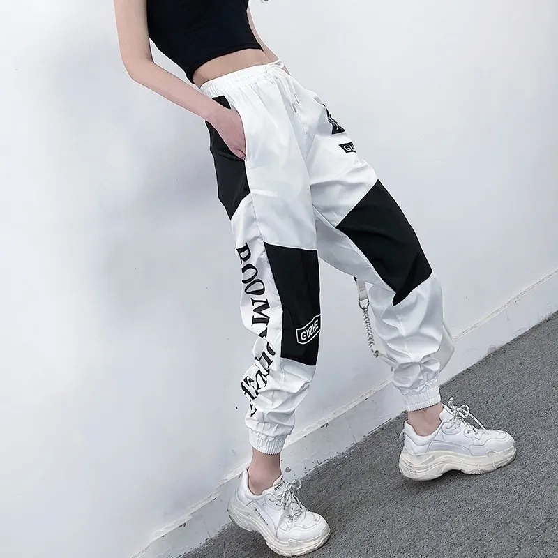 Vita alta Lettera Spliced Cargo Pantaloni Donna Allentato Harajuku BF Caviglia Tuta Pantaloni Plus Size Hip Hop Pantaloni sportivi da donna 201031