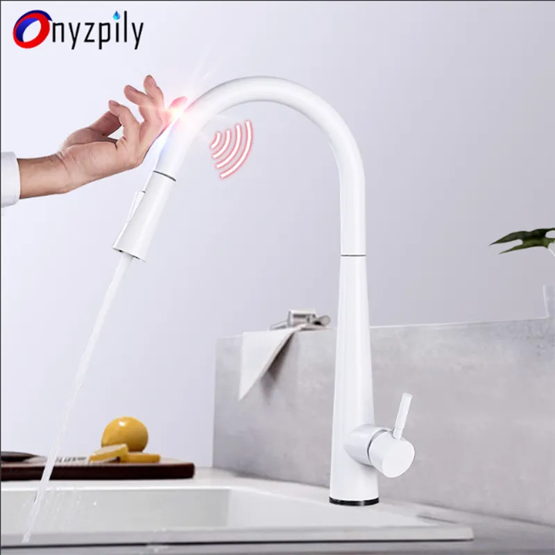 Onyzpily sensor keukenkranen witte touch inductieve gevoelige kranen mixer water tap single handvat dubbele outlet watermodi T200710