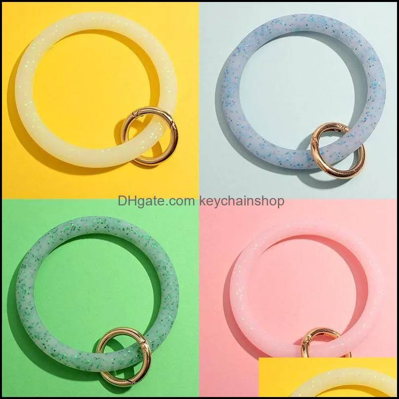 Keychains JUST FEEL Fashion Sequin Silicone Keychain For Women Circle Wristlet Car Ring Wrist Strap Accessories 2021