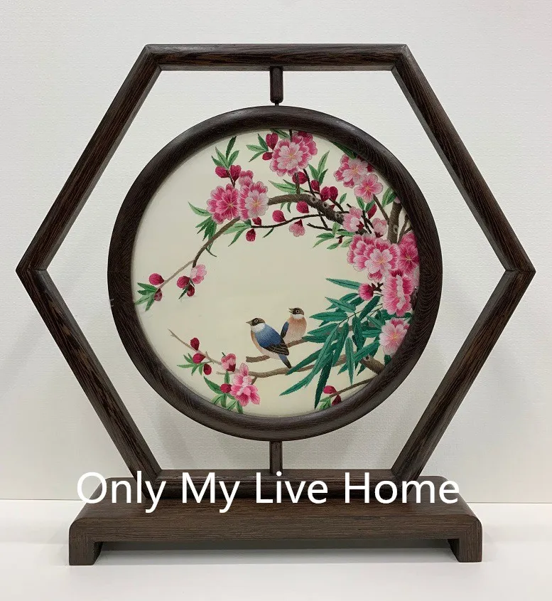 Traditioneel Chinese Decor Thuis Accessoires Tafel Decoraties Bureau Bureau Ornamenten Zijde Hand Borduurwerk Werk Weng Houten Frame Huwelijksgeschenk