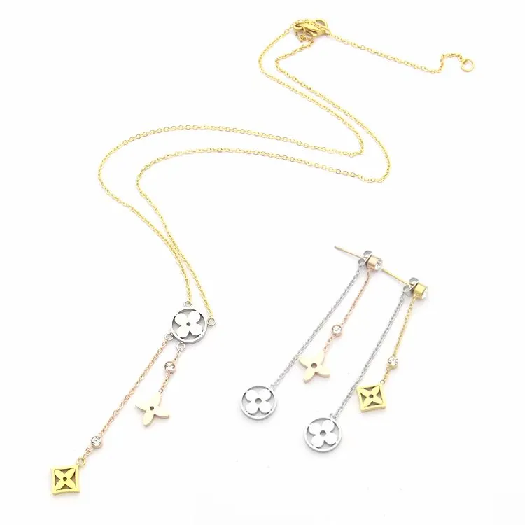 Europe America Fashion Style Jewelry Sets Lady Women Hollow Out Three Flower With Diamond Initials Necklace Earrings Sets 