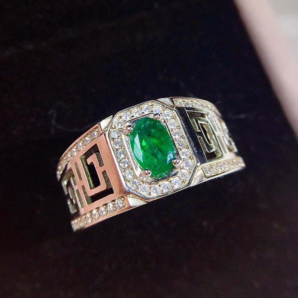 Vintage Geometric Carved Bands Green Crystal Emerald Gemstones Diamonds Rings for Men Women 18k White Gold Filled Silver Jewelry