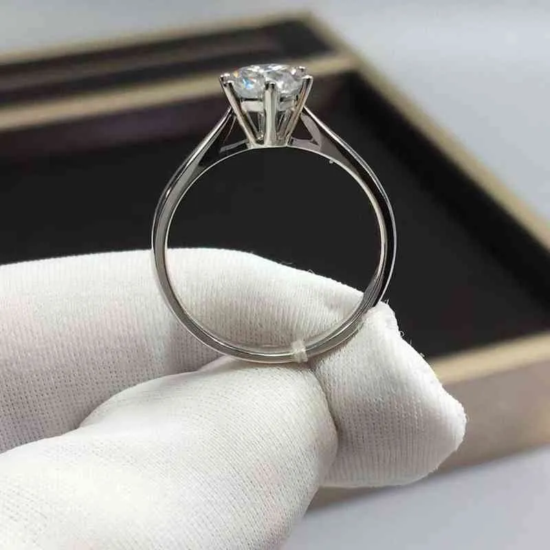 100 % Real Moissanite 약혼 반지 플래티넘 도금 스털링 실버 1CT 2CT 3CT 다이아몬드 결혼 반지 클래식 6 Prong 링 Y220223