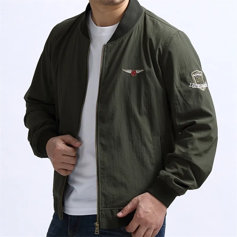 Lightweight Men Jaqueta Outono Respirável Outerwear Militar Negócio Portátil Exército Verde Bombardeiro Jaqueta Tático Plus Size LJ201013