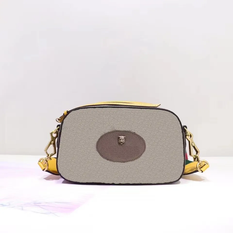 Original högkvalitativ kvinnoväska Modedesigner Lyxiga Handväskor Plånböcker soho kameraväska Märke Klassisk stil Axelväskor i äkta läder Crossbody-väska 476466