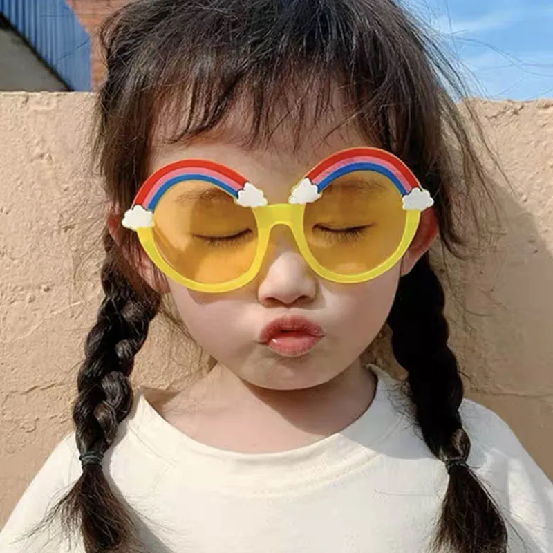 키즈 레인보우 디자이너 선글라스 전체 플라스틱 캔디 색상 디자인 라운드 프레임 안경 소년과 소녀를위한 귀여운 안경 도매