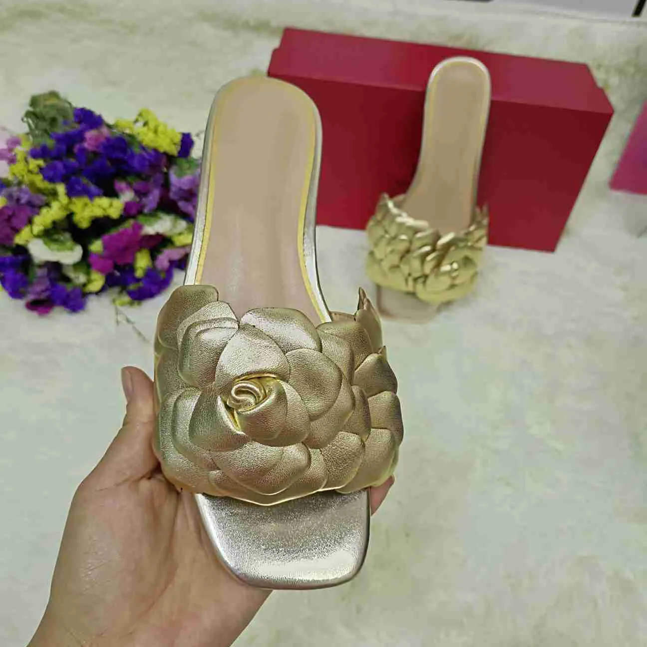 2021 New women slippers fashion Genuine leather flower petals Slipper Flip Flops Sandals Women Casual Flat Slides with box large size35-45