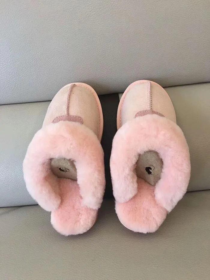 Hot SALE Classic design 51250 Warm slippers goat skin sheepskin snow boots Martin boots short women boots keep warm shoes fast shipping