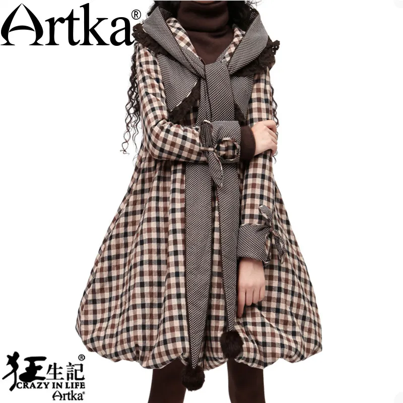 ARTKA Women's Winter Pointed Hood Rabbit Fur Plaid