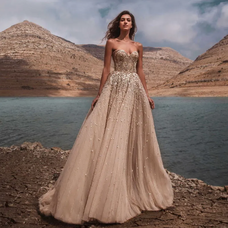 Zuhair Murad Pre-Fall 2022 Collection | Glam dresses, Evening dresses,  Designer dresses