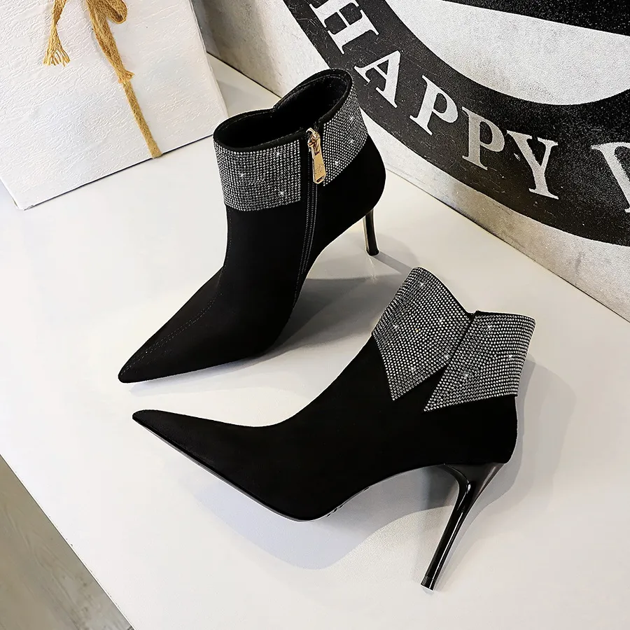 Ladies best sale pixie boots