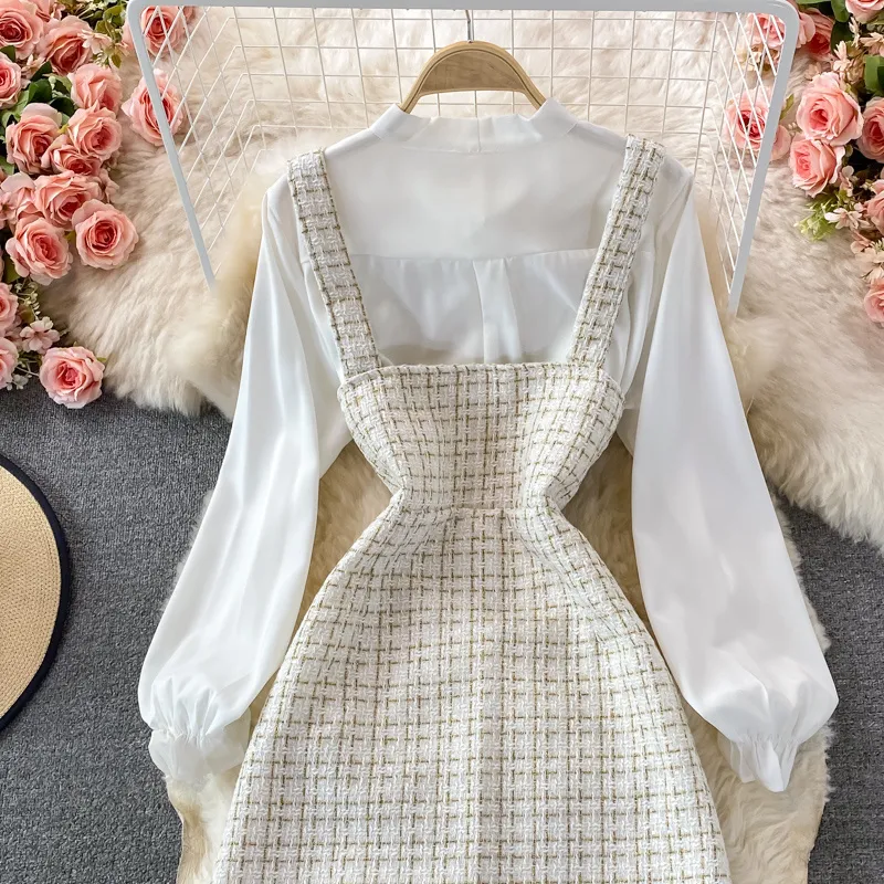 Korean Fashion Two Piece Set - Bowtied Blouse & Tweed Mini Korean Fashion Two Piece Set - Bowtied Blouse & Tweed Mini